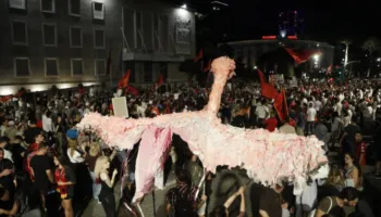 Dita e 23-të e protestës anti-qeveritare/ Largimi i Ramës, i panegociueshëm!’ Dalin me 5 kërkesa!