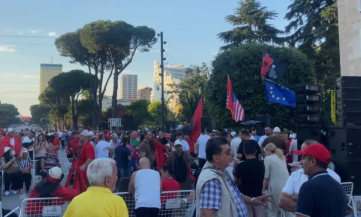 Dita e 23-të e protestës, qytetarët nisin grumbullimin