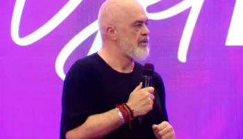“Do ishim në vendin e parë për paga nëse projekti në Tivat s’do ikte nga ne”/ Rama për protestën: Ne çfarë jemi? Budallenj?