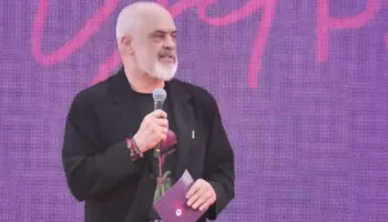 “Do na hidhen në fyt flamingot, do thonë patronazhistë”/ Rama kujton legjendën e Rozafës në Shkodër: Njësoj si sot, ndërtojmë ditën, na e prishin natën