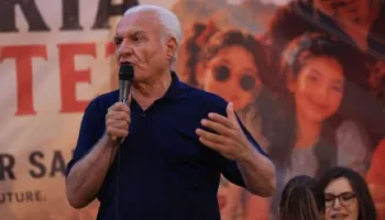 “Do përfundojë si Gadafi, nëse nuk largohet në mënyrë paqësore”/ Protesta, Havari: Të paguajë gjithçka që ka bërë