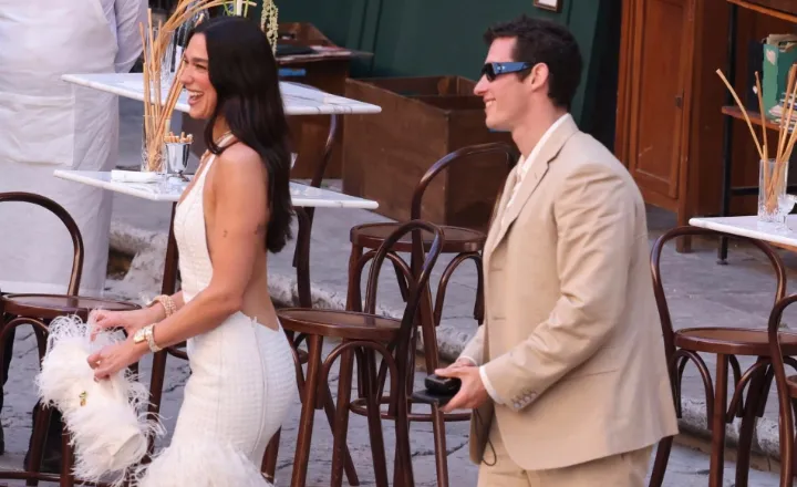 Dua Lipa dhe Callum Turner kurorëzojnë dashurinë në Siçili, nis festa madhështore e dasmës (PAMJET)