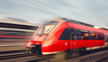 Durrës-Tiranë-Rinas me tren në 2027-ën? Nis gara për operatorin e linjës