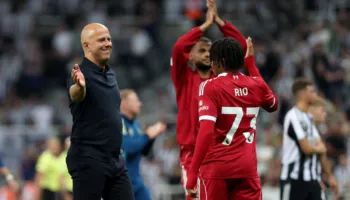 E BUJSHME: Arne Slot te Milan bashkë me yllin e Liverpool-it? Zbulohet prapaskena e fundit