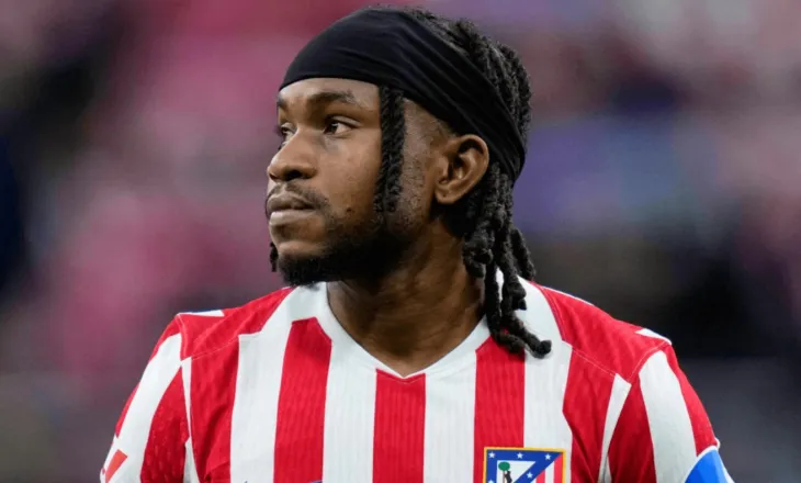 E BUJSHME: Atletico nxjerr në shitje Ademola Lookman, ja arsyeja pse Diego Simeone nuk e do në skuadër