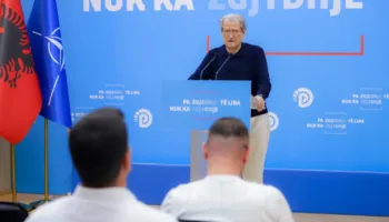 E hoqi DASH përcaktimin si “minues i demokracisë”? Berisha: Bashkë me familjen jemi hequr nga lista e atyre që ndalohen të hyjnë në SHBA, s’kam qenë kurrë non-grata