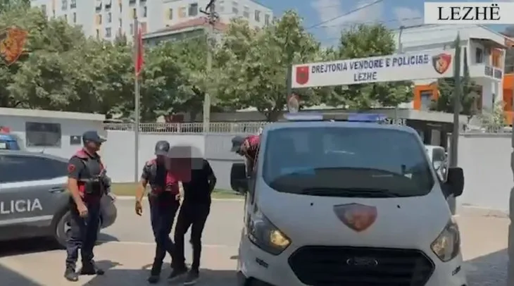 E rëndë/ Tentoi që të vriste nënën e bashkëjetueses, duke e goditur me makinë, arrestohet i riu