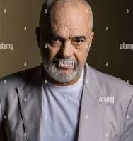 Edi Rama i rri qeverisë si zhele e zgjyrosur gabi pas 13 vitesh pushtet të degraduar