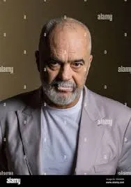 Edi Rama i rri qeverisë si zhele e zgjyrosur gabi pas 13 vitesh pushtet të degraduar