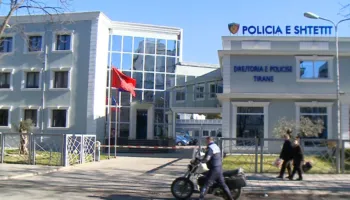Efektivi i dha fund jetës me armën e shërbimit, reagon policia