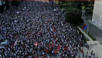 Eksperti: Në videot e protestave po shtohet numri i pjesëmarrësve, ja si bëhet manipulimi