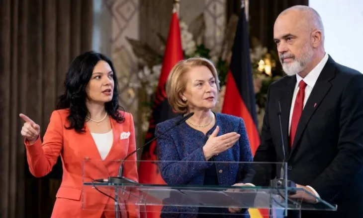 Elisa Spiropali “tërmet” në PS, mbështet fuqishëm protestuesit pas kthimit nga Gjermania, Arta Dade këshillon Edi…