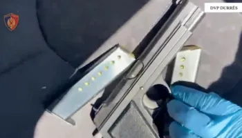 EMRAT/ Goditen 2 raste të mbajtjes pa leje të armëve të zjarrit, 3 të arrestuar në Durrës