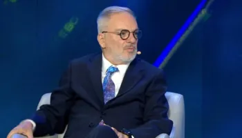 “Është ndarë nga gruaja dhe kërkon të dashur”, Kastriot Çaushi sqaron situatën