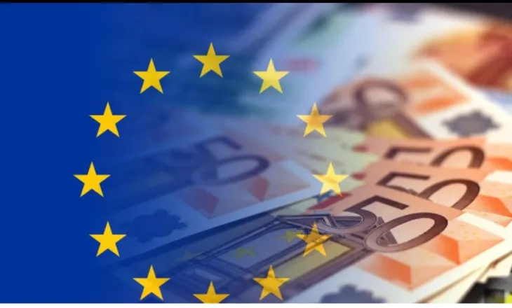 Euro në rënie ndaj lekut, arrin nivelin më të ulët të vitit