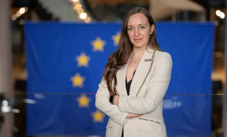 Eurodeputetja italiane: Do shkojmë në Shqipëri të ndjekim protestat