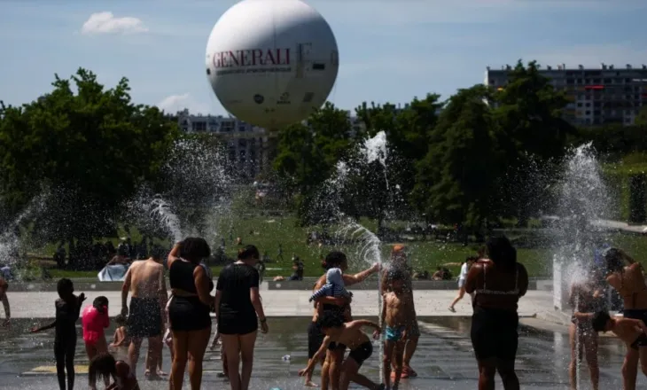 Evropa në valën e të nxehtit: Temperaturat arrijnë deri në 44°C