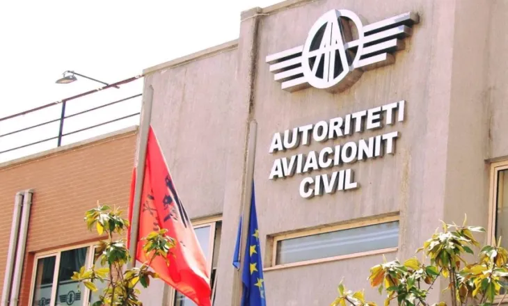 Festimet për Pavarësinë e SHBA-së, Aviacioni Civil ndalon sot për 3 orë ngritjen e dronëve pranë Pallatit të Kongreseve