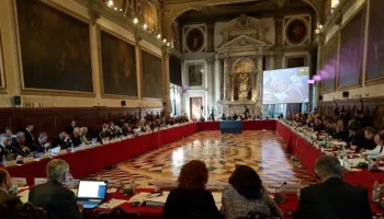 Financimi i Partive, Komisioni i Venecias vlerëson pozitivisht projektligjin