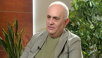 Flamingot/ Artan Fuga: Protesta e papritur i theu mitin Edi Ramës se kishte në kontroll gjithçka