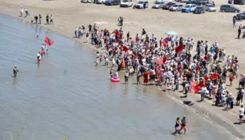 “Flamingot do marrin arratinë”, Rama ironizon protestuesit e Zvërnecit: Lanë mbrapa mbeturina