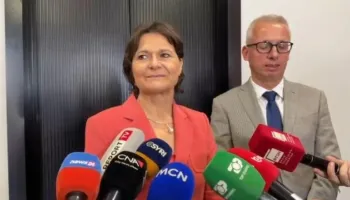 “Forcojmë demokracinë”/ Ambasadorja e Zvicrës në Shqipëri: Pjesëmarrja e njerëzve në tubime, element i rëndësishëm