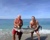 FOTO | Peshkaqeni mbi dy metra i gjatë kapet në bregdetin e jugut