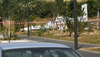 FOTO / Rrëzohet avioni civil në Francë, humbin jetën 11 persona