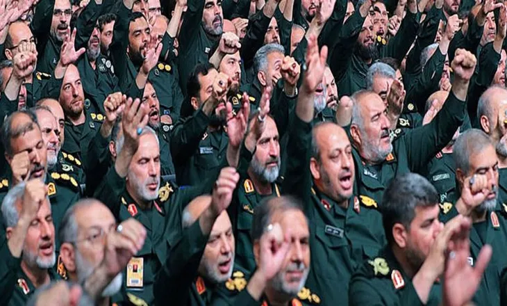 Garda Revolucionare kërcënon: Mos kaloni Hormuzin pa lejen tonë