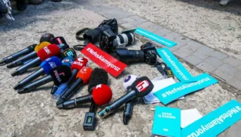 Gazetarët turq denoncojnë përjashtimin nga samiti i NATO-s në Ankara