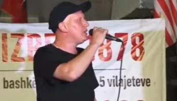 Gazetari Stafa bën kallëzim në polici: Dy persona më sulmuan në protestë