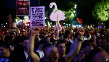 GB News: Protestat në Shqipëri po godasin turizmin, rriten anulimet e rezervimeve