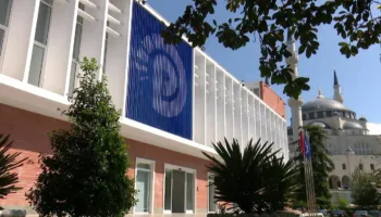 Gjendja e sistemit spitalor, PD kërkon interpelancë urgjente me ministren Sala
