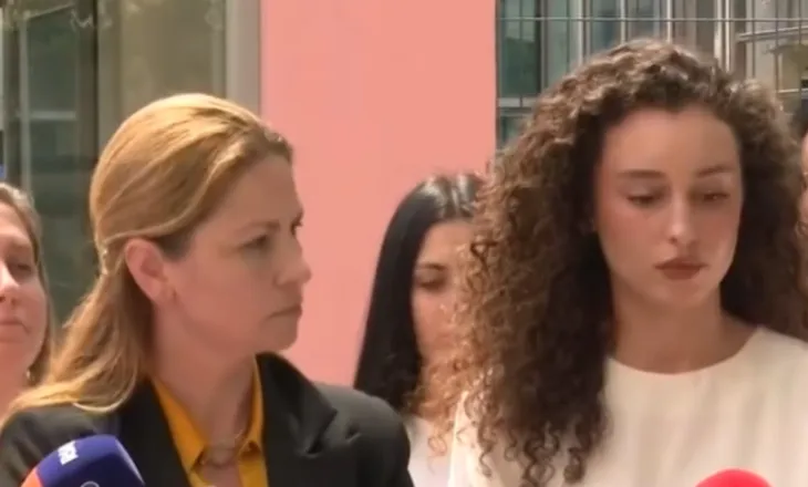 GJKKO rrëzoi kërkesën e Metës për transmetim ‘live’ të seancës dhe daljen nga kafazi i xhamit, deputetja e PL: Kërkojmë me insistim transparencë