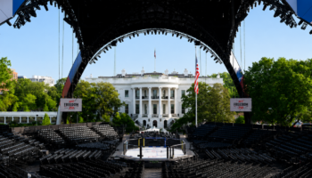 “Gladiatorë në Shtëpinë e Bardhë”, Trump përgatit festën më të madhe presidenciale në histori për 80-vjetorin e tij