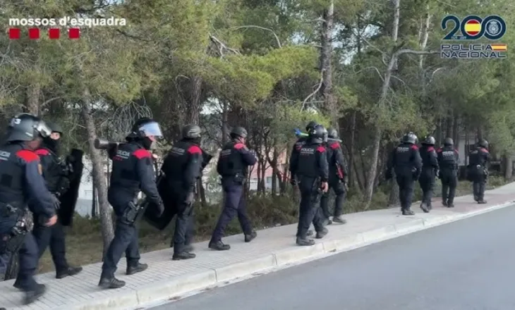 Goditje e madhe policore ndaj trafikut të marijuanës në Spanjë, çmontohet rrjeti kriminal i shqiptarëve