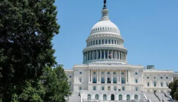 Goditje për Trump në Senat! Miratohet rezoluta për largimin e forcave ushtarake nga konflikti me Iranin