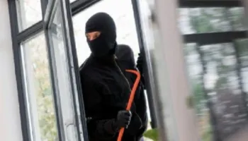 Grabitet një pikë karburanti në Krujë