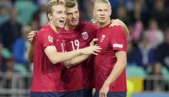 Haaland, Sorloth e Thorstvedt së bashku në botëror ashtu si baballarët e tyre 32 vite më parë, po në Amerikë