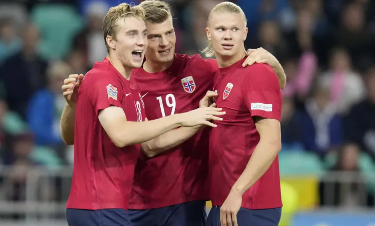 Haaland, Sorloth e Thorstvedt së bashku në botëror ashtu si baballarët e tyre 32 vite më parë, po në Amerikë