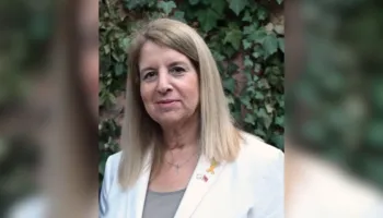 Heqja e flamurit, ambasadorja izraelite: Turpëron trashëgiminë e popullit shqiptar