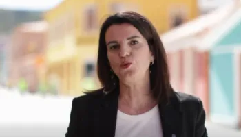 Heqja e flamurit të Izraelit nga ambasada në Tiranë, Koçiu: Akt i papranueshëm provokimi