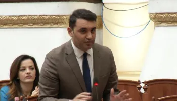 Heqja e non-gratës, Këlliçi: Një padrejtësi e madhe u zhbë, Rama në burg, Berisha në Uashington