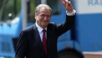 Hiqet ‘non grata’ për Sali Berishën/ Lajmin e jep Nard Ndoka
