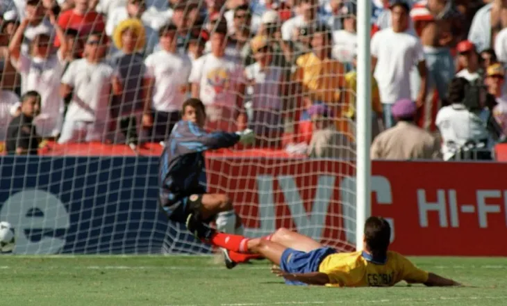 Historia e autogolit dhe vrasja e kapitenit që la gjurmë në futbollin botëror