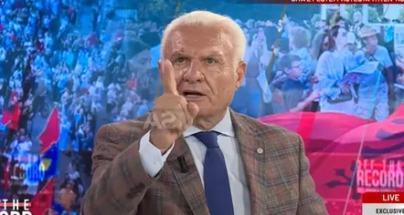“Hita, ki kujdes djalë”, Mit’hat Havari paralajmëron drejtorin e Policisë: Mos dhunoni protestuesit!