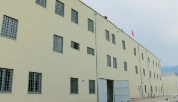 Humb jetë i paraburgosuri në burgun e Shkodrës