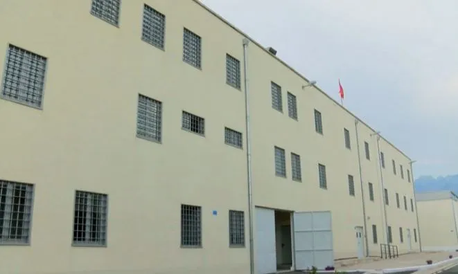 Humb jetë i paraburgosuri në burgun e Shkodrës