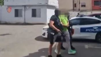 I dënuar me mbi 7 vite burg për trafikim të lëndëve narkotike dhe kanosje/ Kapet në Kurbin 54-vjeçari, pritet ekstradimi drejt Italisë