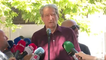 “I them Edi Ramës, mos harro ta kanë prerë biletën”/ Protesta madhështore, Berisha: Punë ditësh do të largohet